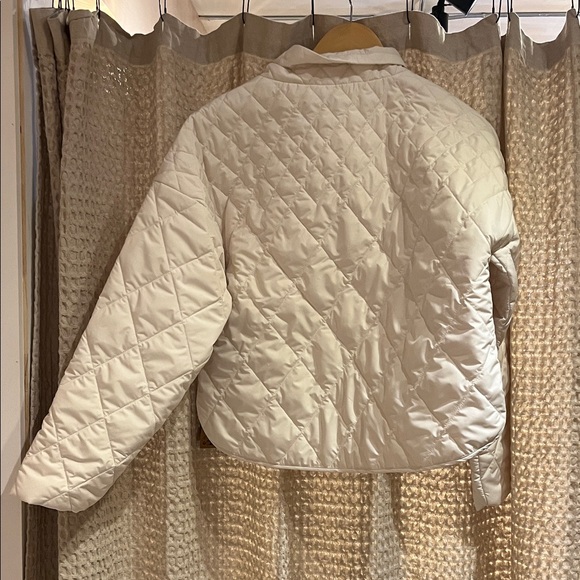 The North Face Women's Diamond Peak Quilted White Puffer Jacket - Picture 4 of 4